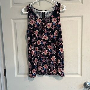 Olive and oak size large tank floral women’s
